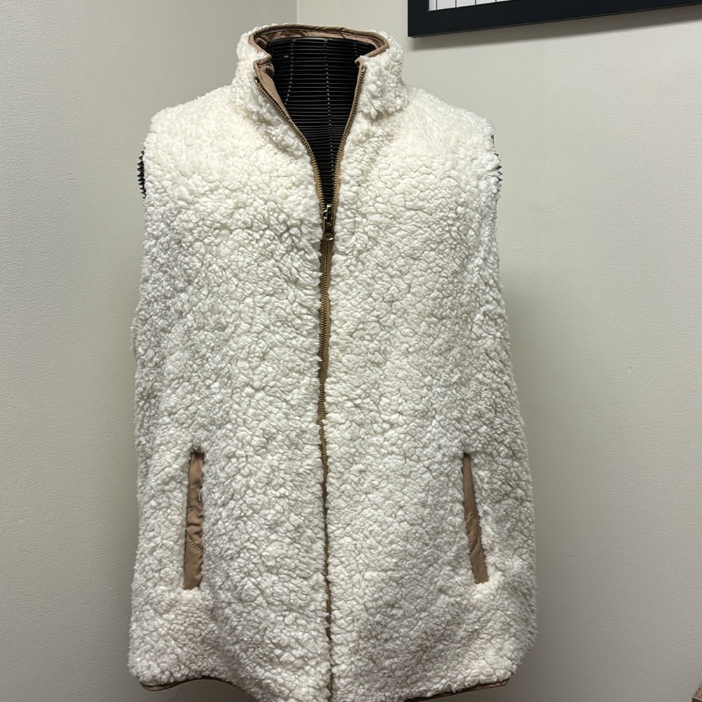 Women’s Ruby Rd. Vest - Picture 5 of 6